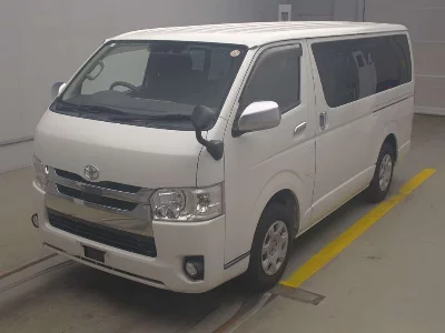 TOYOTA REGIUS VAN