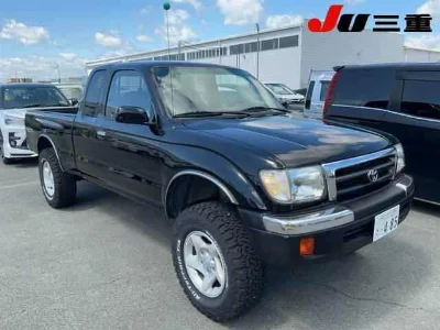 TOYOTA TACOMA