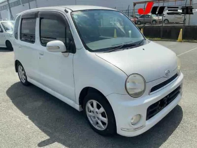 DAIHATSU MOVE LATTE