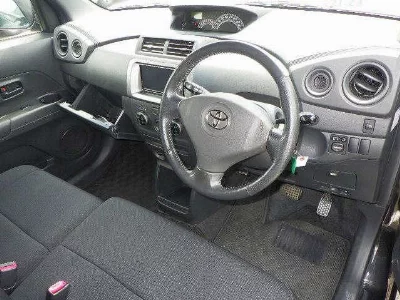 TOYOTA BB