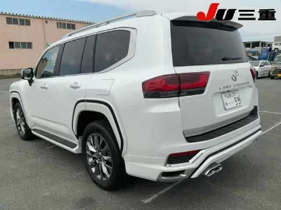 TOYOTA LAND CRUISER