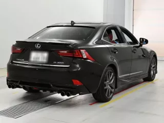 Lexus IS300h