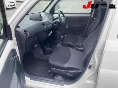 DAIHATSU ESSE