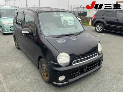 DAIHATSU MOVE LATTE