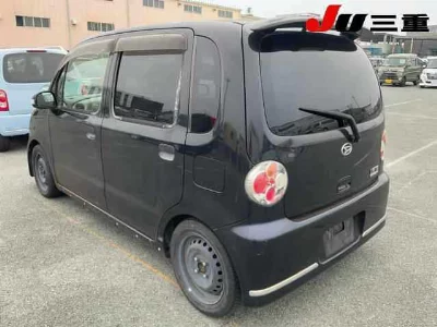DAIHATSU MOVE LATTE