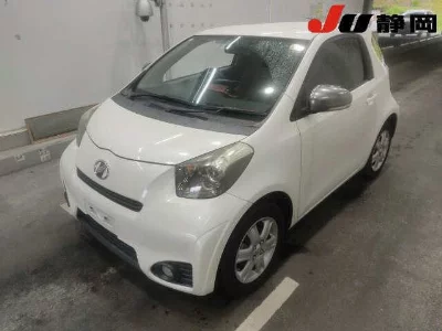 TOYOTA IQ