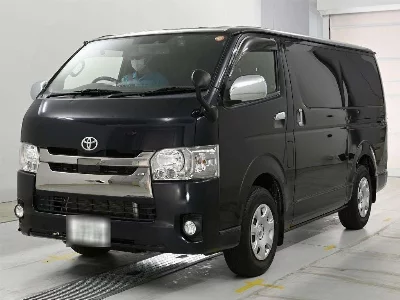 TOYOTA REGIUS VAN