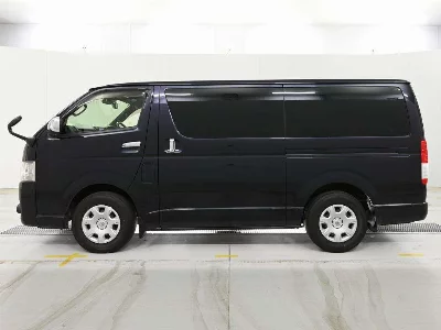 TOYOTA REGIUS VAN