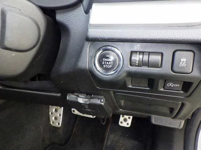 Subaru XV  с аукциона в Японии
