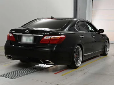 Lexus LS460L