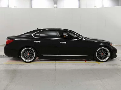 Lexus LS460L