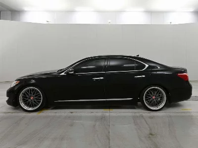 Lexus LS460L
