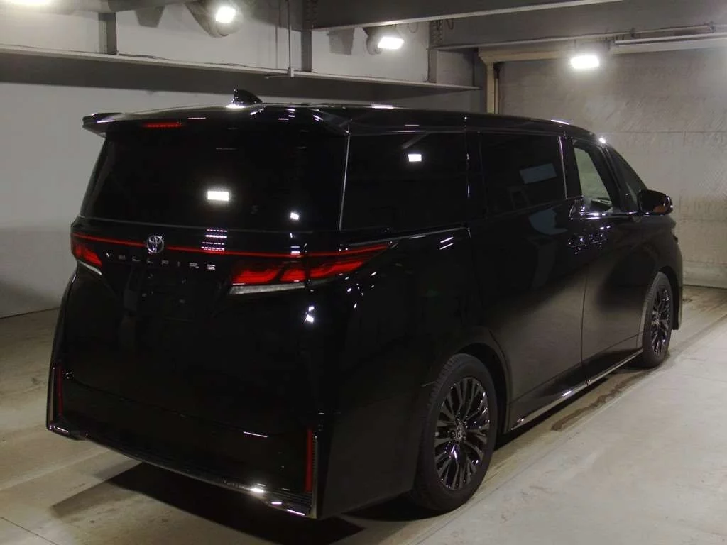 Toyota Vellfire  с аукциона в Японии