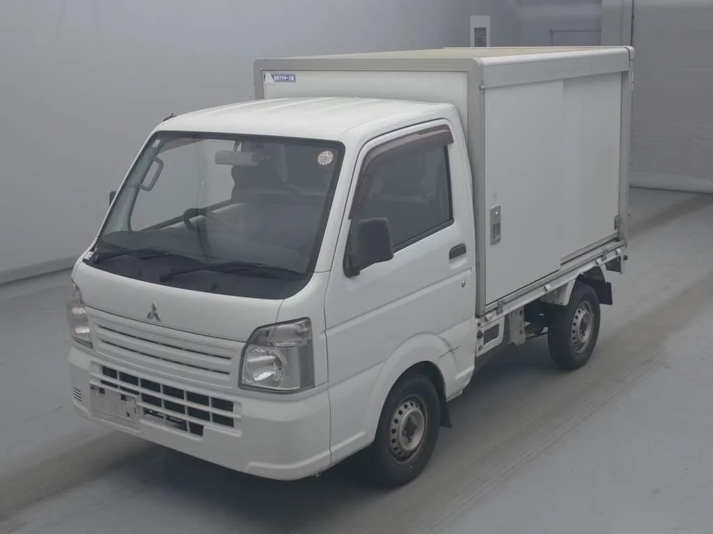 Mitsubishi Minicab Truck  с аукциона в Японии