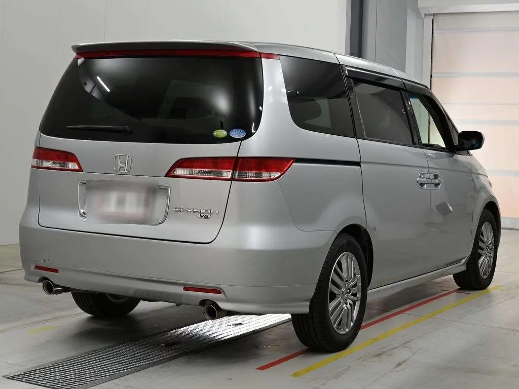 Honda Elysion  с аукциона в Японии