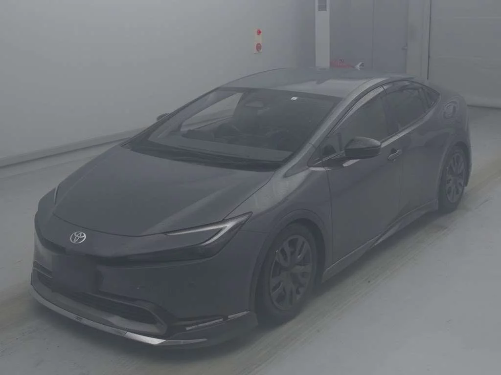 Toyota Prius  с аукциона в Японии