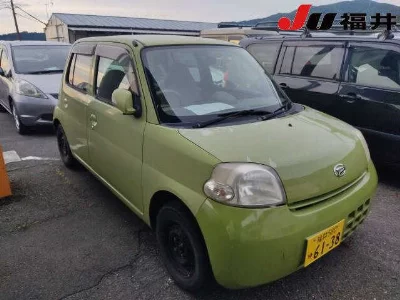 DAIHATSU ESSE