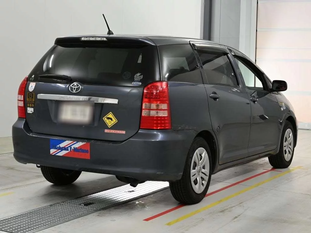 Toyota Wish  с аукциона в Японии