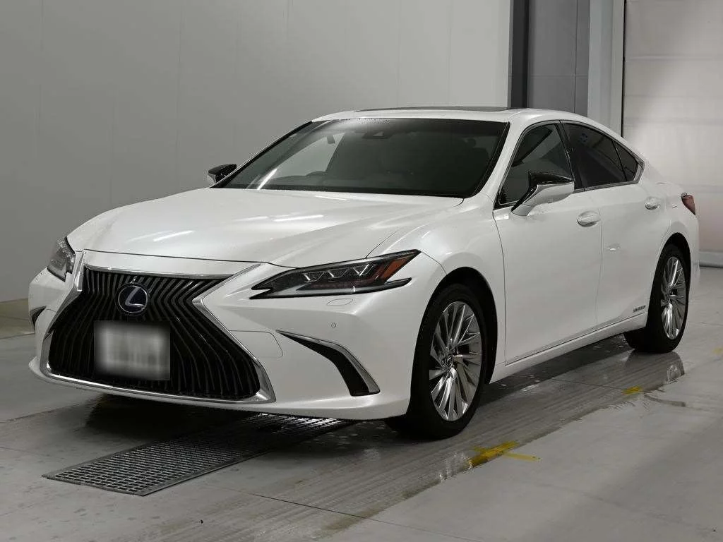Lexus ES300h  с аукциона в Японии