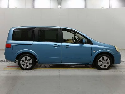 Nissan Lafesta