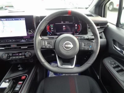 Nissan Aura