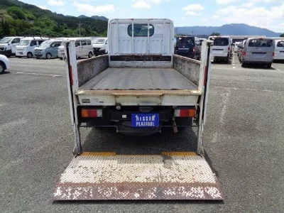 Nissan Atlas