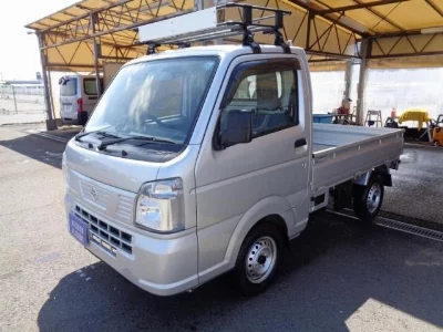 Nissan NT100 Clipper