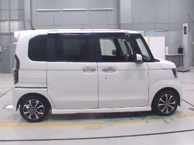 HONDA N BOX CUSTOM