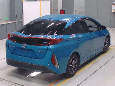 TOYOTA PRIUS PHV