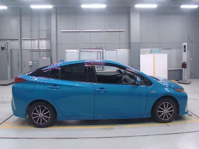 TOYOTA PRIUS PHV