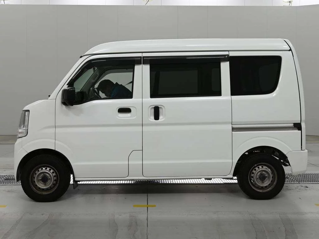 Nissan NV100 Clipper  с аукциона в Японии