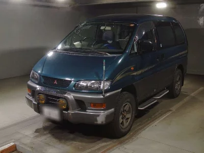 Mitsubishi DELICA SPACE GEAR