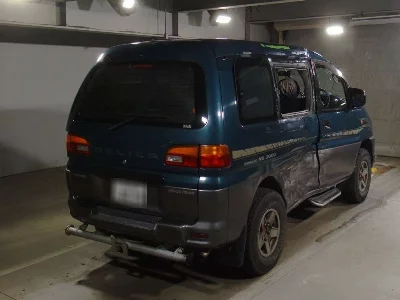 Mitsubishi DELICA SPACE GEAR