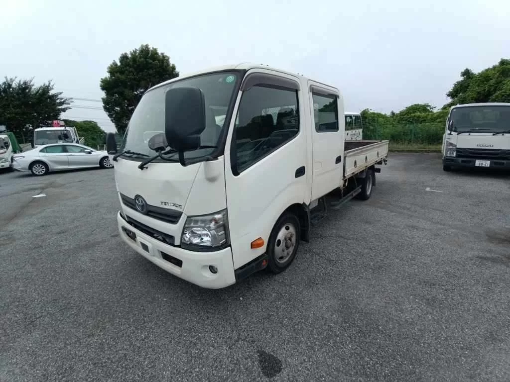 Toyota ToyoAce  с аукциона в Японии