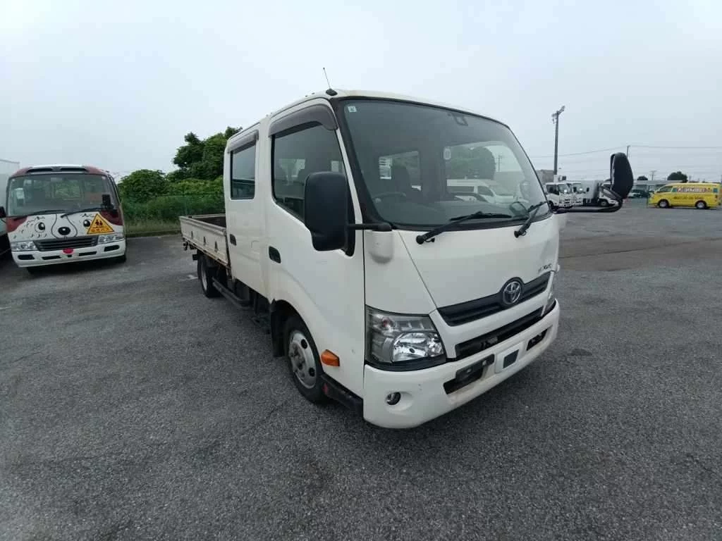 Toyota ToyoAce  с аукциона в Японии