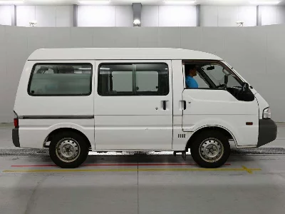 MAZDA BONGO VAN