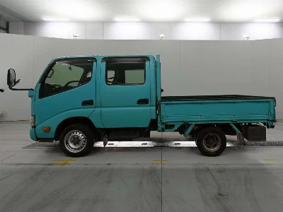 TOYOTA DYNA TRUCK