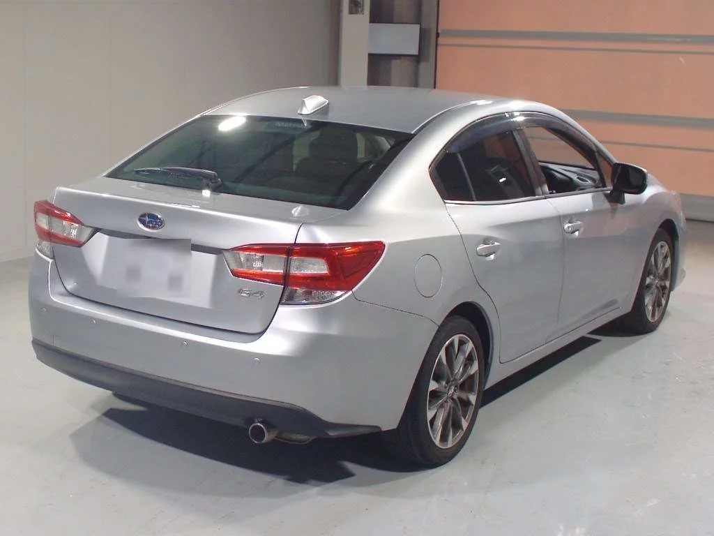 Subaru Impreza  с аукциона в Японии