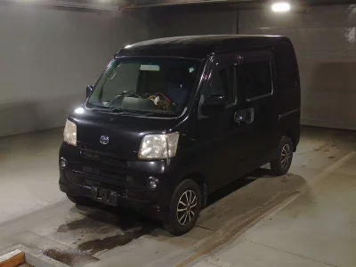 TOYOTA PIXIS VAN