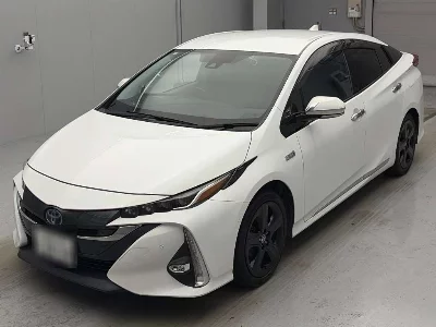 TOYOTA PRIUS PHV