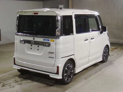 Suzuki Spacia Custom