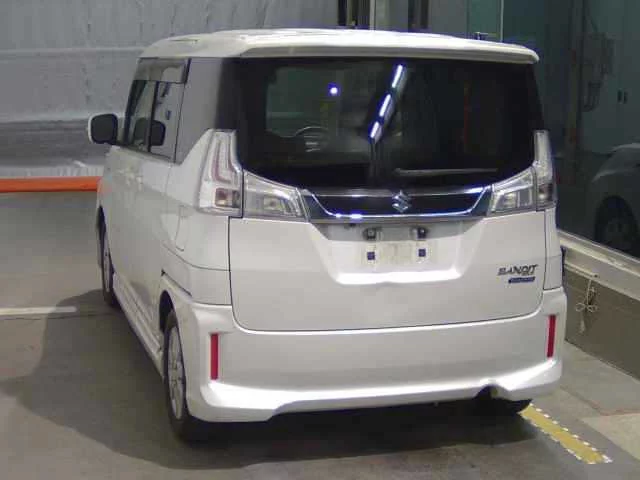 Suzuki Solio Bandit  с аукциона в Японии