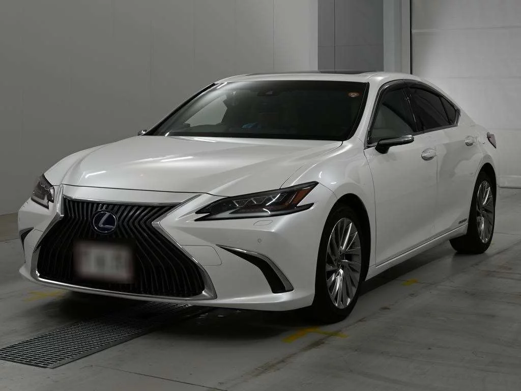 Lexus ES300h  с аукциона в Японии