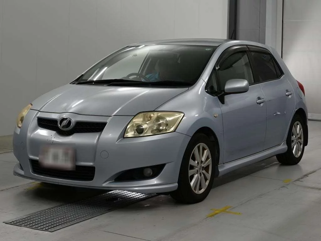 Toyota Auris  с аукциона в Японии