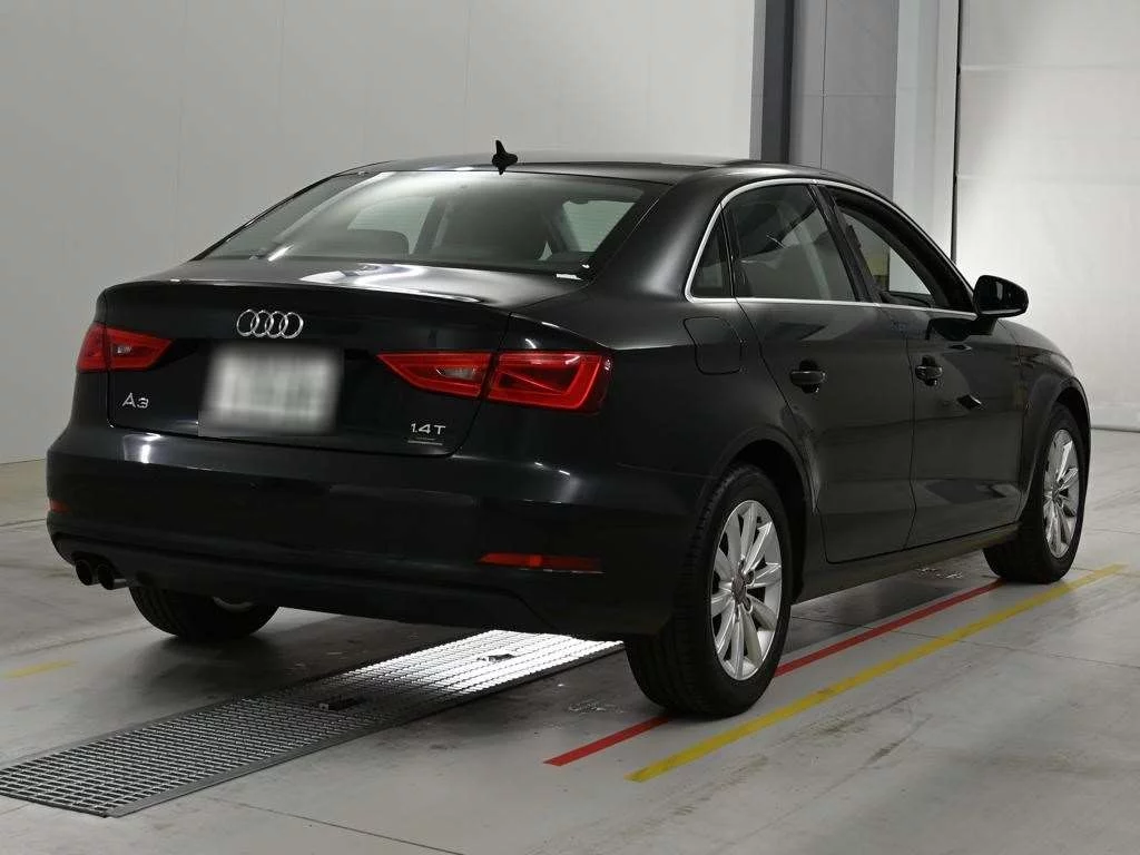 Audi A3  с аукциона в Японии