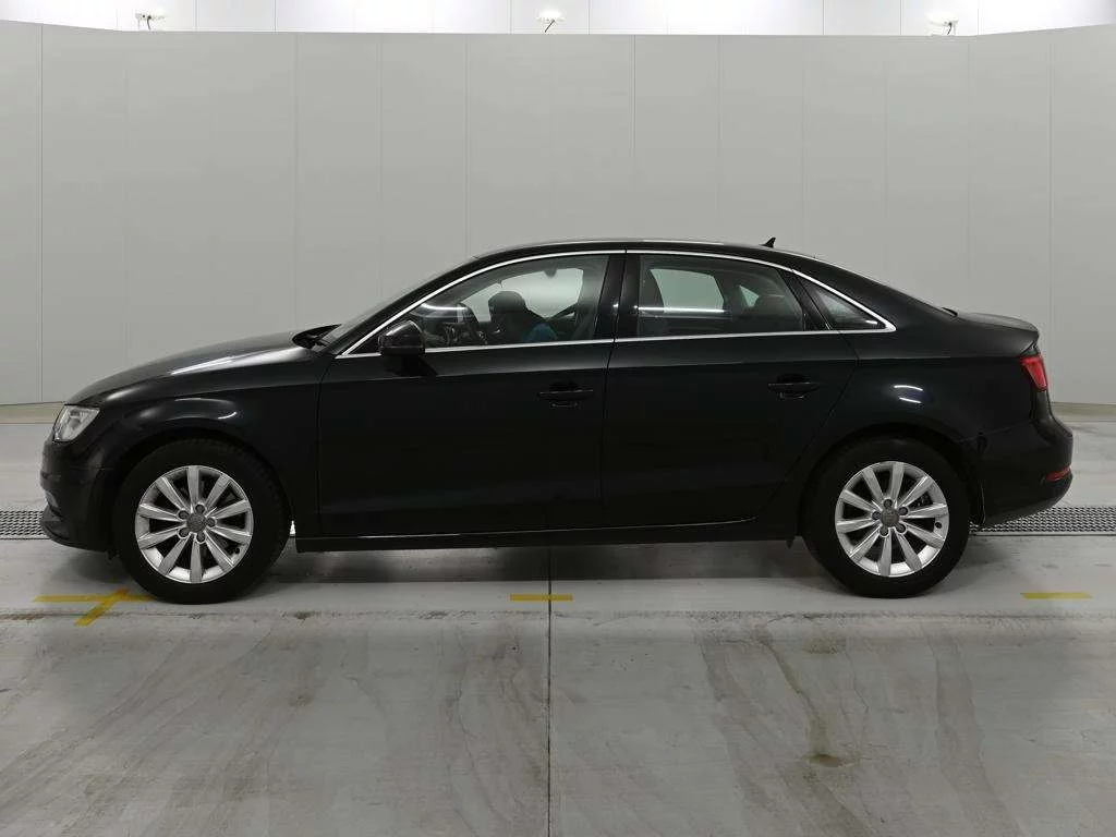 Audi A3  с аукциона в Японии