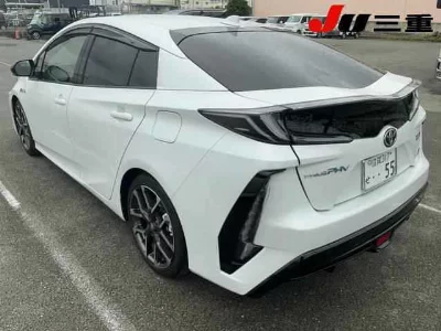 TOYOTA PRIUS PHV