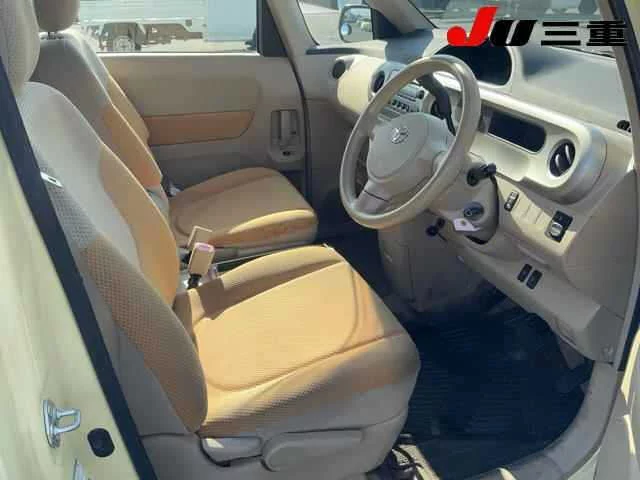 Toyota Porte  с аукциона в Японии