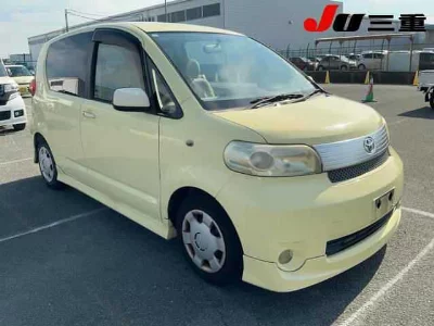 TOYOTA PORTE