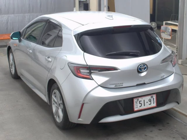 Toyota Corolla Hatchback  с аукциона в Японии